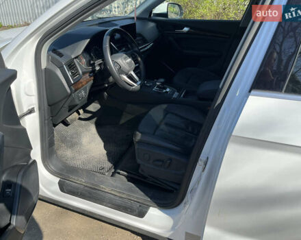 Белый Ауди Ку 5, объемом двигателя 1.98 л и пробегом 87 тыс. км за 29000 $, фото 6 на Automoto.ua