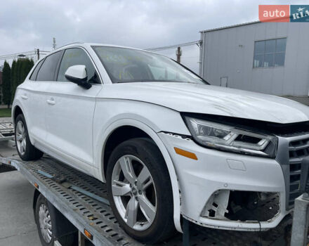 Белый Ауди Ку 5, объемом двигателя 2 л и пробегом 240 тыс. км за 15700 $, фото 2 на Automoto.ua