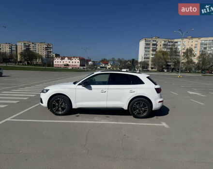 Белый Ауди Ку 5, объемом двигателя 1.97 л и пробегом 215 тыс. км за 32900 $, фото 38 на Automoto.ua