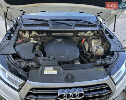 Белый Ауди Ку 5, объемом двигателя 1.98 л и пробегом 110 тыс. км за 25300 $, фото 35 на Automoto.ua