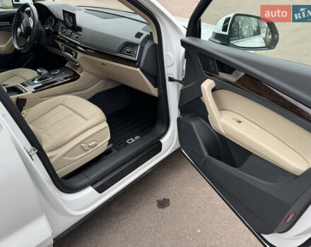 Белый Ауди Ку 5, объемом двигателя 1.98 л и пробегом 118 тыс. км за 25500 $, фото 13 на Automoto.ua