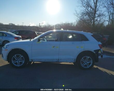 Белый Ауди Ку 5, объемом двигателя 2 л и пробегом 105 тыс. км за 17950 $, фото 7 на Automoto.ua