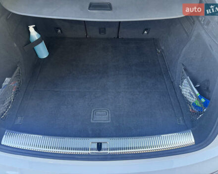 Белый Ауди Ку 5, объемом двигателя 1.97 л и пробегом 215 тыс. км за 32900 $, фото 27 на Automoto.ua