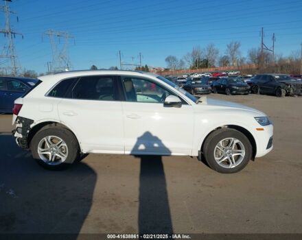 Белый Ауди Ку 5, объемом двигателя 2 л и пробегом 105 тыс. км за 17950 $, фото 6 на Automoto.ua