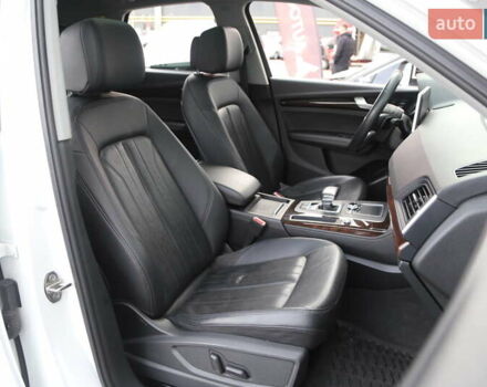 Білий Ауді Ку 5, об'ємом двигуна 1.98 л та пробігом 111 тис. км за 23900 $, фото 12 на Automoto.ua