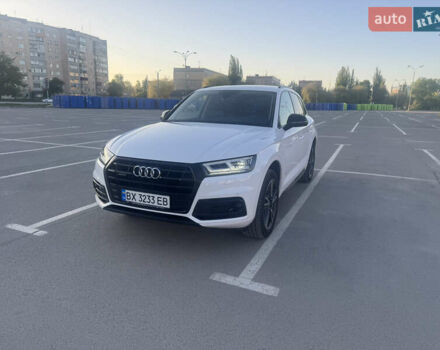 Белый Ауди Ку 5, объемом двигателя 1.97 л и пробегом 215 тыс. км за 32900 $, фото 1 на Automoto.ua