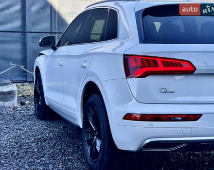 Білий Ауді Ку 5, об'ємом двигуна 1.98 л та пробігом 148 тис. км за 16400 $, фото 19 на Automoto.ua