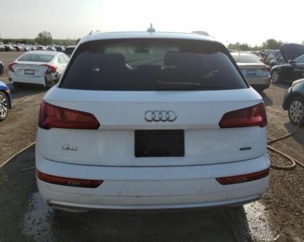 Белый Ауди Ку 5, объемом двигателя 2 л и пробегом 148 тыс. км за 16499 $, фото 4 на Automoto.ua
