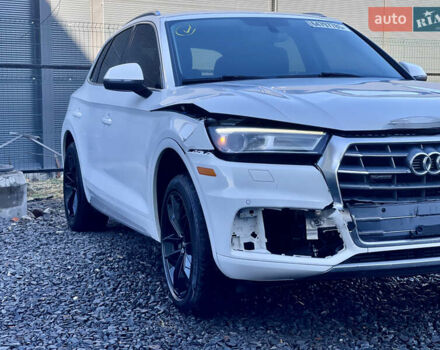 Білий Ауді Ку 5, об'ємом двигуна 1.98 л та пробігом 148 тис. км за 16400 $, фото 4 на Automoto.ua