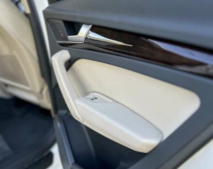 Белый Ауди Ку 5, объемом двигателя 1.98 л и пробегом 110 тыс. км за 25300 $, фото 27 на Automoto.ua