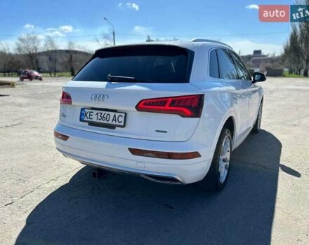 Белый Ауди Ку 5, объемом двигателя 1.98 л и пробегом 95 тыс. км за 29999 $, фото 4 на Automoto.ua