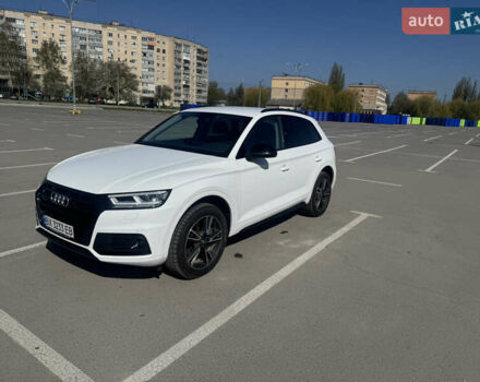 Белый Ауди Ку 5, объемом двигателя 1.97 л и пробегом 215 тыс. км за 32900 $, фото 42 на Automoto.ua