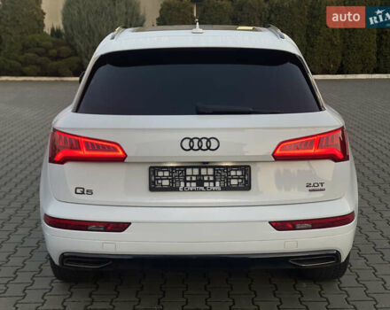 Білий Ауді Ку 5, об'ємом двигуна 2 л та пробігом 148 тис. км за 21500 $, фото 5 на Automoto.ua