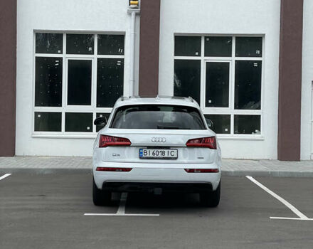 Белый Ауди Ку 5, объемом двигателя 1.98 л и пробегом 21 тыс. км за 30950 $, фото 4 на Automoto.ua