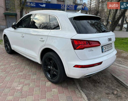 Белый Ауди Ку 5, объемом двигателя 1.98 л и пробегом 125 тыс. км за 29950 $, фото 4 на Automoto.ua