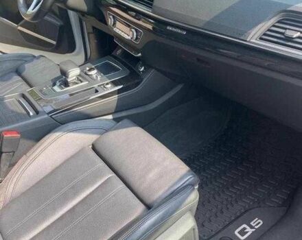 Белый Ауди Ку 5, объемом двигателя 2 л и пробегом 73 тыс. км за 19500 $, фото 4 на Automoto.ua