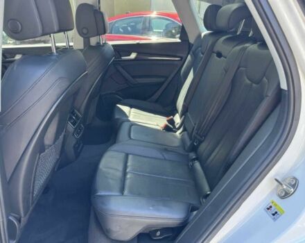 Белый Ауди Ку 5, объемом двигателя 2 л и пробегом 38 тыс. км за 12500 $, фото 17 на Automoto.ua