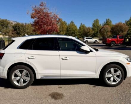 Белый Ауди Ку 5, объемом двигателя 2 л и пробегом 37 тыс. км за 11000 $, фото 4 на Automoto.ua