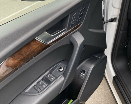 Белый Ауди Ку 5, объемом двигателя 2 л и пробегом 66 тыс. км за 32400 $, фото 9 на Automoto.ua