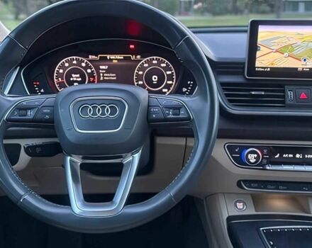 Білий Ауді Ку 5, об'ємом двигуна 2 л та пробігом 44 тис. км за 14000 $, фото 10 на Automoto.ua