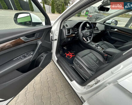 Ауди Ку 5 2019 в Тернополе на Automoto.ua Белый Ауди Ку 5, объемом двигателя 2 л и пробегом 64 тыс. км за 24700 $, фото 8 на Automoto.ua