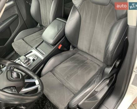 Белый Ауди Ку 5, объемом двигателя 2 л и пробегом 188 тыс. км за 31700 $, фото 44 на Automoto.ua