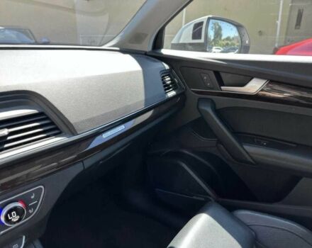 Белый Ауди Ку 5, объемом двигателя 2 л и пробегом 38 тыс. км за 12500 $, фото 15 на Automoto.ua