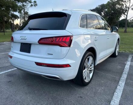 Білий Ауді Ку 5, об'ємом двигуна 2 л та пробігом 44 тис. км за 14000 $, фото 4 на Automoto.ua