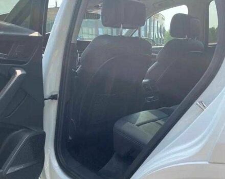 Белый Ауди Ку 5, объемом двигателя 2 л и пробегом 73 тыс. км за 19500 $, фото 8 на Automoto.ua