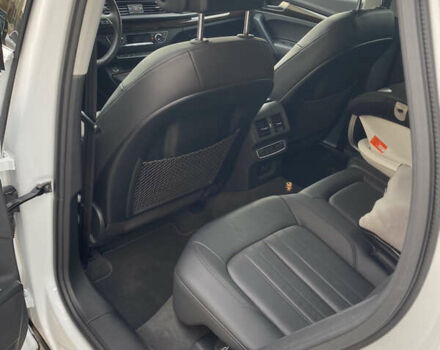 Белый Ауди Ку 5, объемом двигателя 2 л и пробегом 66 тыс. км за 32400 $, фото 7 на Automoto.ua