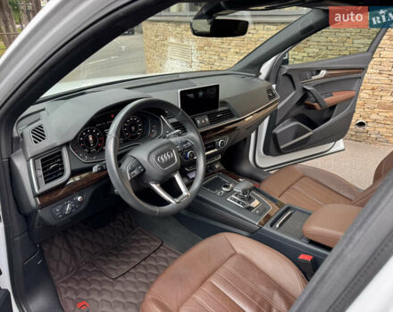 Белый Ауди Ку 5, объемом двигателя 1.98 л и пробегом 79 тыс. км за 32800 $, фото 7 на Automoto.ua