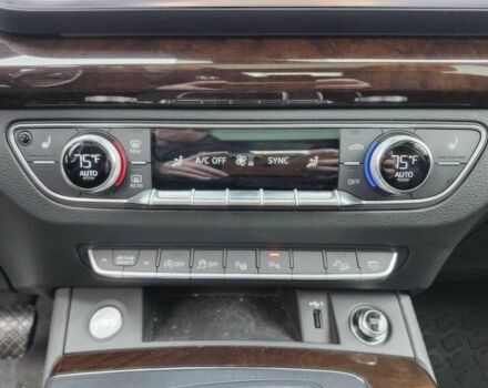 Білий Ауді Ку 5, об'ємом двигуна 2 л та пробігом 37 тис. км за 19200 $, фото 9 на Automoto.ua