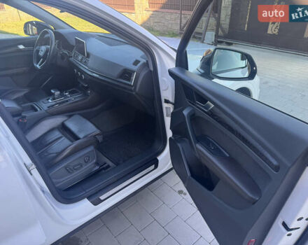 Белый Ауди Ку 5, объемом двигателя 1.97 л и пробегом 215 тыс. км за 32900 $, фото 8 на Automoto.ua