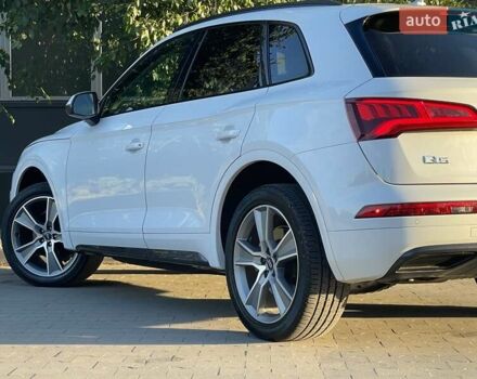 Белый Ауди Ку 5, объемом двигателя 1.98 л и пробегом 41 тыс. км за 32150 $, фото 5 на Automoto.ua