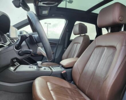 Білий Ауді Ку 5, об'ємом двигуна 2 л та пробігом 37 тис. км за 19200 $, фото 5 на Automoto.ua