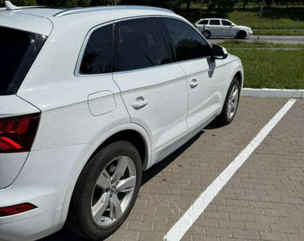 Ауди Ку 5 2019 в Виннице на Automoto.ua Белый Ауди Ку 5, объемом двигателя 1.98 л и пробегом 46 тыс. км за 27000 $, фото 2 на Automoto.ua