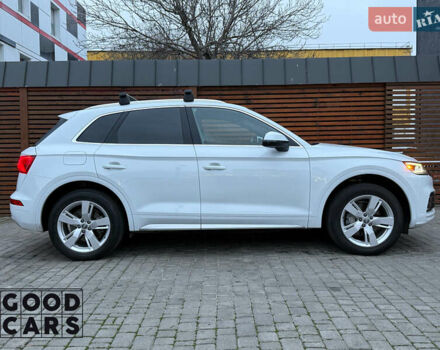 Белый Ауди Ку 5, объемом двигателя 1.98 л и пробегом 67 тыс. км за 30000 $, фото 7 на Automoto.ua