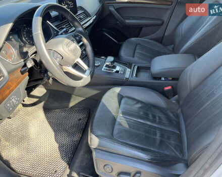 Белый Ауди Ку 5, объемом двигателя 1.98 л и пробегом 87 тыс. км за 29000 $, фото 11 на Automoto.ua