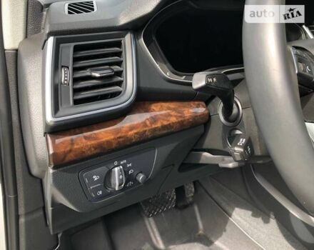 Білий Ауді Ку 5, об'ємом двигуна 1.98 л та пробігом 175 тис. км за 26000 $, фото 12 на Automoto.ua