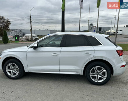 Ауди Ку 5 2019 в Тернополе на Automoto.ua Белый Ауди Ку 5, объемом двигателя 2 л и пробегом 64 тыс. км за 24700 $, фото 7 на Automoto.ua