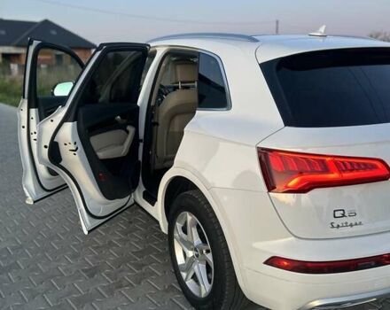 Белый Ауди Ку 5, объемом двигателя 1.98 л и пробегом 110 тыс. км за 25300 $, фото 16 на Automoto.ua