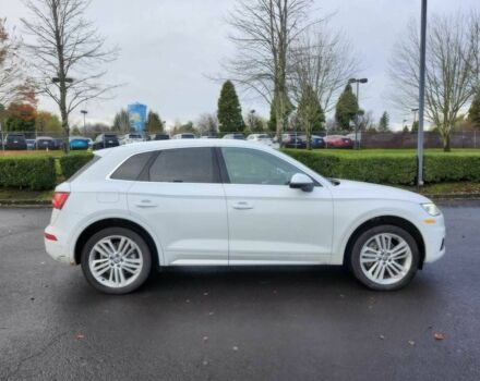 Білий Ауді Ку 5, об'ємом двигуна 2 л та пробігом 37 тис. км за 19200 $, фото 2 на Automoto.ua