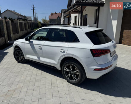 Белый Ауди Ку 5, объемом двигателя 1.97 л и пробегом 215 тыс. км за 32900 $, фото 30 на Automoto.ua