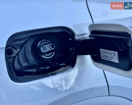 Білий Ауді Ку 5, об'ємом двигуна 1.98 л та пробігом 148 тис. км за 16400 $, фото 28 на Automoto.ua