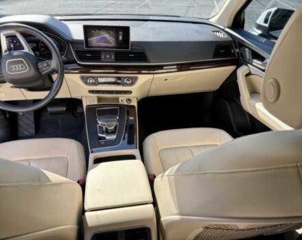 Белый Ауди Ку 5, объемом двигателя 2 л и пробегом 37 тыс. км за 11000 $, фото 5 на Automoto.ua