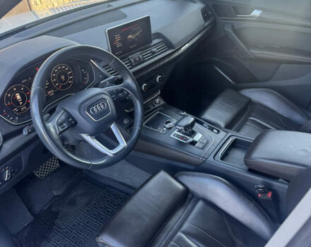 Белый Ауди Ку 5, объемом двигателя 1.97 л и пробегом 215 тыс. км за 32900 $, фото 13 на Automoto.ua