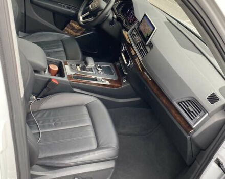 Белый Ауди Ку 5, объемом двигателя 2 л и пробегом 66 тыс. км за 32400 $, фото 5 на Automoto.ua