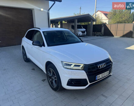 Белый Ауди Ку 5, объемом двигателя 1.97 л и пробегом 215 тыс. км за 32900 $, фото 12 на Automoto.ua