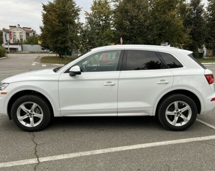 Белый Ауди Ку 5, объемом двигателя 2 л и пробегом 158 тыс. км за 24000 $, фото 1 на Automoto.ua