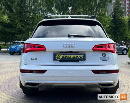 Белый Ауди Ку 5, объемом двигателя 2 л и пробегом 160 тыс. км за 28600 $, фото 5 на Automoto.ua